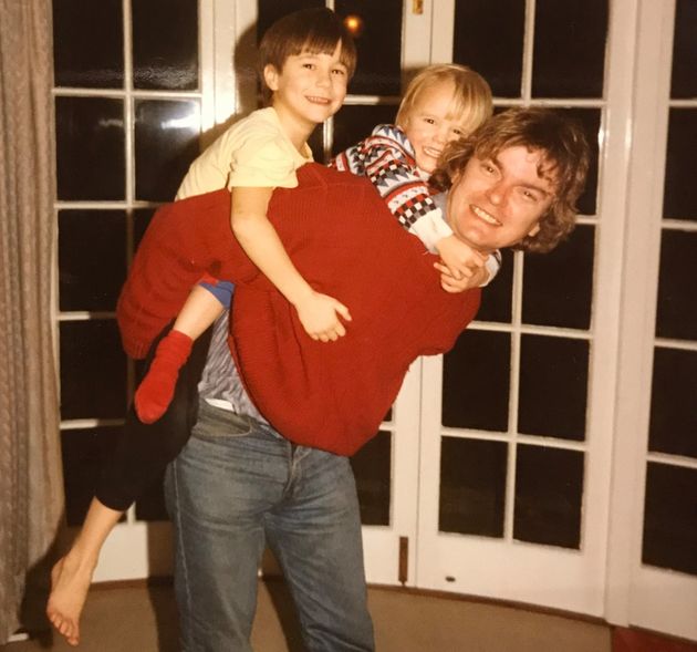 (왼쪽부터) 챌런 부부의 첫째아들 제임스, 둘째 데이비드, 그리고 리처드.