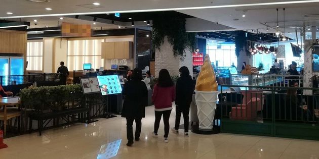 순진한 자영업자는 어떻게 아웃렛에서 6천만원을 뜯기고 쫓겨났나?