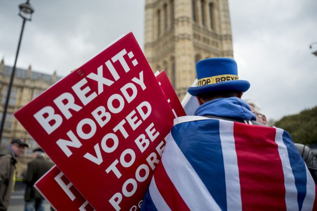 '브렉시트 : 더 가난해지려고 투표한 사람은 아무도 없다' - 영국, 런던. 2019년 4월3일.