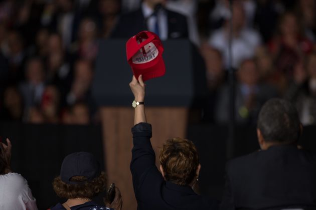 전 세계 백인 극단주의자들은 어떻게 트럼프의 상징을 차용했나