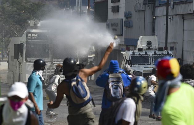 베네수엘라 야권 지도자 과이도가 '군사봉기'를 시도했다