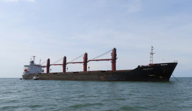 미국 국무부가 2019년 5월9일 공개한 사진(촬영 날짜 미상)에 담긴 북한 화물선 '와이즈 어니스트(Wise Honest)'호의 모습. 미국 정부는 국제 제재를 위반해 석탄을 수송했다며 이 선박을 압류했다.