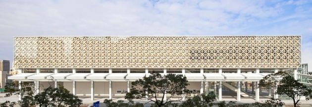 반 시게루의 종이 건축은 이렇게 아름다운 건물로도 구현된다. 일본 오이타 현립 미술관 전경.