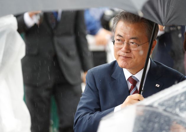 지난 6월 G20 정상회의에 참석하기 위해 일본에 도착한 문재인 대통령의 모습. 오사카, 일본. 2019년 6월27일.