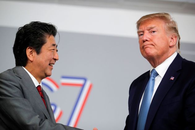 U.S. President Donald Trump and Japan's Prime Minister Shinzo Abe hold a bilateral meeting during the G7 summit in Biarritz, France, August 25, 2019. REUTERS/Carlos Barria