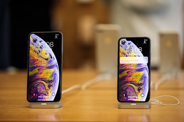 LONDON, ENGLAND - SEPTEMBER 21: The iPhone XS Max and the iPhone XS on display at the Apple Regent Street store during their launch on September 21, 2018 in London, England. Apple have today launched their new mobile phones: the iPhone XS, iPhone XS Max and the Apple Watch Series 4 across 30 countries. (Photo by Jack Taylor/Getty Images)