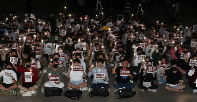 19일 조국 법무부장관 사퇴 촉구 촛불집회 연 고대생들
