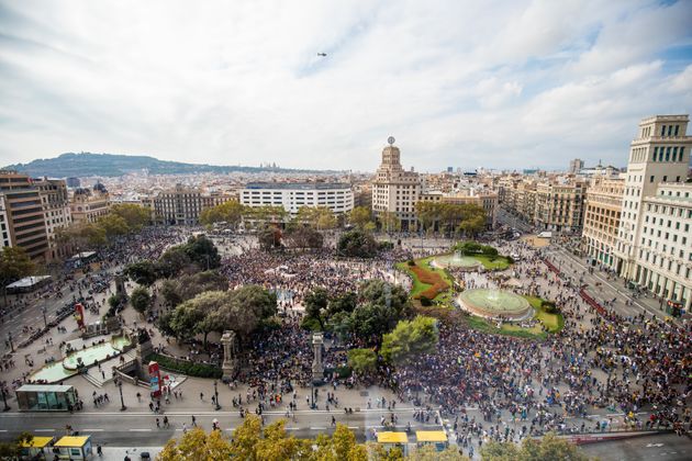 Placa Catalunya of Barcelona full of protesters  during a protest following the sentencing of nine Catalan separatist leaders on October 14, 2019 in Barcelona, Spain. Spain's Supreme Court has sentenced nine Catalan separatist leaders to between nine and 13 years in prison over their role in the 2017 Catalan independence referendum. (Photo by Pau Venteo/NurPhoto via Getty Images)