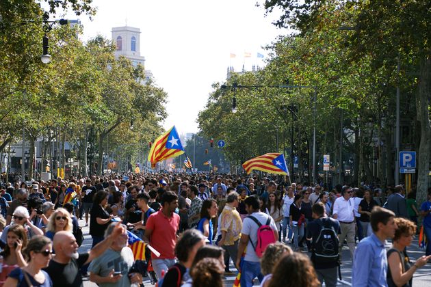 BARCELONA, SPAIN - OCTOBER 14: People take part in a protest following the sentencing of nine Catalan separatist leaders on October 14, 2019 in Barcelona, Spain. Spain's Supreme Court has sentenced nine Catalan separatist leaders to between nine and 13 years in prison over their role in the 2017 Catalan independence referendum. (Photo by Alex Caparros/Getty Images)