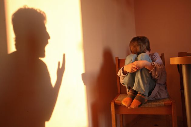 자기 자녀에게 폭력을 쓴 남성 중에는 “아이와 가까운 사이가 되고 싶었는데 잘 안 된다”고 말하는 이들이 종종 있다.
