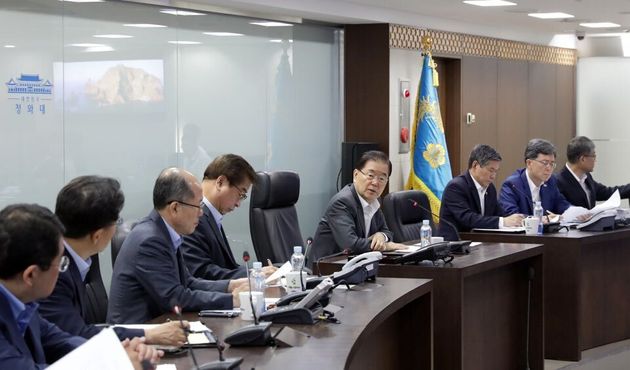 지난 8월 2일 정의용 국가안보실장이 청와대 국가위기관리센터에서 북한의 단거리 발사체 2발 발사와 관련해 대응 회의를 주재하고 있는 모습.