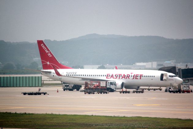 도쿄 나리타에서 인천으로 가는 이스타항공 여객기가 이륙 90분 만에 회항했다