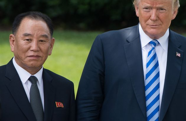 US President Donald Trump (R) poses for photographs with North Korean Kim Yong Chol at the White House on June 1, 2018 in Washington,DC. - North Korean dictator Kim Jong Un's right-hand man met with Trump to deliver a letter from his leader that could pave the way to a historic nuclear summit in Singapore. (Photo by SAUL LOEB / AFP)        (Photo credit should read SAUL LOEB/AFP via Getty Images)