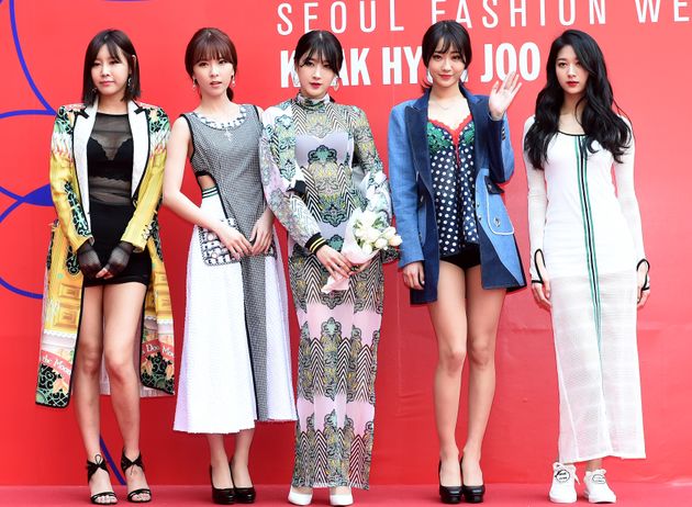 나인뮤지스 활동 당시 멤버인 성아, 혜미, 현아, 경리, 민하(왼쪽부터)가 ‘2016 F/W 헤라 서울패션위크(HERA Seoul Fashion week)’에 참석한 모습