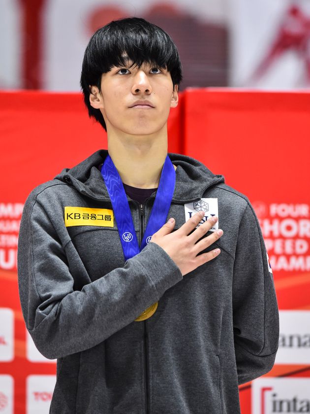 MONTREAL, QC - JANUARY 11:  Hwang Dae Heon of the Republic of Korea poses with his gold medal after finishing first in the mens 500m final during the ISU Four Continents Short Track Speed Skating Championships at Maurice Richard Arena on January 11, 2020 in Montreal, Canada.  (Photo by Minas Panagiotakis - International Skating Union via Getty Images)