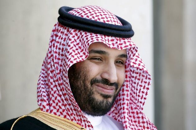FOTO DE ARCHIVO: El Príncipe Heredero Adjunto de Arabia Saudí, Mohammed bin Salman, a su llegada al Palacio del Elíseo en París