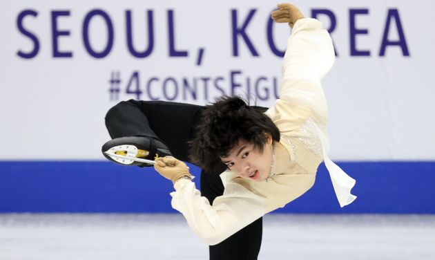 대한민국 차준환이 9일 서울 양천구 목동아이스링크에서 열린 2020 국제빙상경기연맹(ISU) 4대륙 피겨선수권대회 남자 싱글 프리스케이팅에서 연기를 선보이고 있다