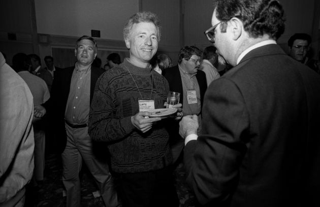 1991년 3월 애리조나에서 열린 Apple Computer의 PC Forum에 참석한 테슬러