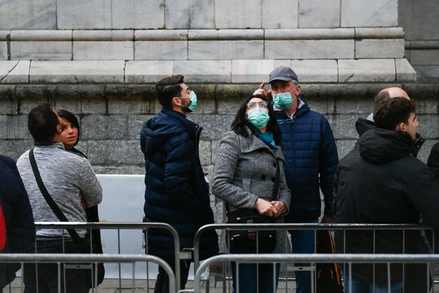밀라노에서 마스크를 쓴 사람들. 2020. 2. 23. 