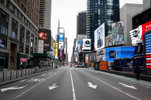 거의 텅 비어있는 뉴욕 타임스 스퀘어의 모습. 2020년 3월19일.