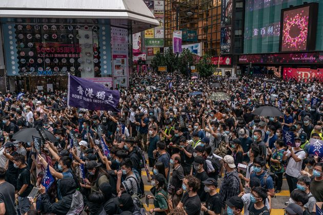 홍콩 국가보안법의 중국 전인대 표결을 나흘 앞둔 5월 24일, 홍콩 시내 반대 집회에 모인 사람들
