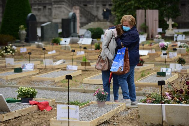 최악의 코로나19 사태를 맞은 이탈리아 베르가모 지역의 묘지