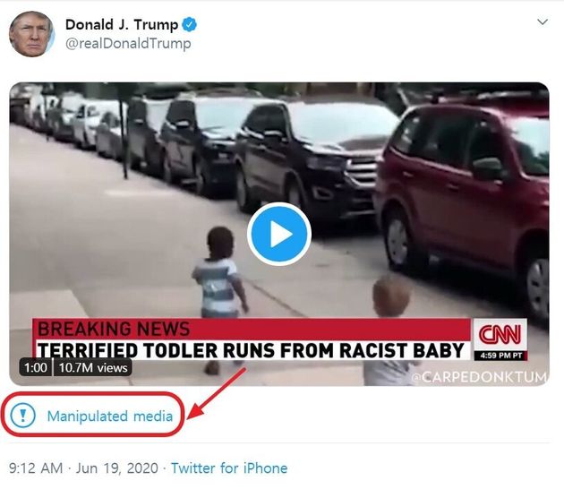 도널드 트럼프 미국 대통령이 18일 저녁에 트위터에 올린 영상. 트위터는 이 영상에 '조작된 미디어'라는 주의 문구를 집어넣었다.