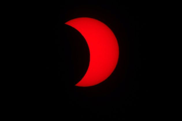 21일 오후 광주 북구 국립광주과학관에서 바라본 태양이 달에 의해 가려져 있다.