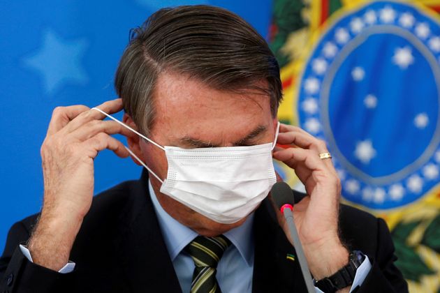 (자료사진) 자이르 보우소나루 브라질 대통령은 코로나19의 위험성을 깎아내려왔고, 마스크 착용을 거부해왔다.