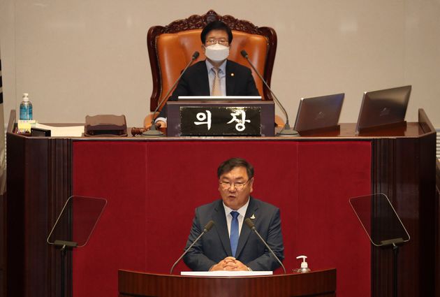 김태년 더불어민주당 원내대표가 7월20일 국회에서 교섭단체대표연설을 하고 있다.