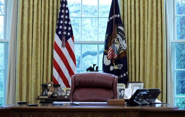 도널드 트럼프 미국 대통령의 백악관 집무실 책상.