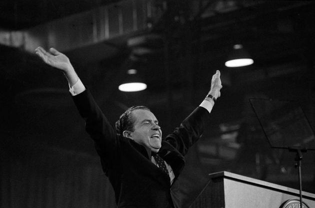 리처드 닉슨이 공화당 전당대회에서 대통령후보직 수락 연설을 하고 있다. 마이애미비치, 플로리다주. 1968년 8월9일. 