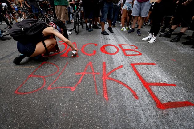 24일 뉴욕에서 제이콥 블레이크 경찰 과잉총격 사건에 항의하는 집회가 열렸다.