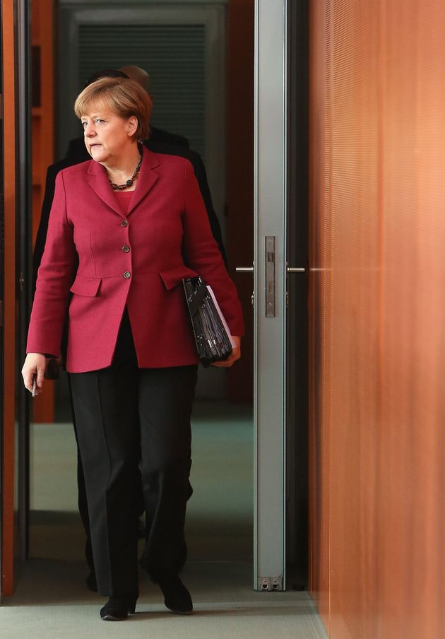 2015년 3월 18일 베를린에서 국무회의를 위해 도착한 메르켈 총리