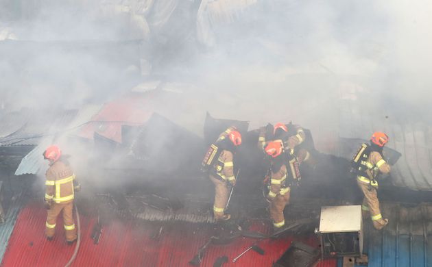 21일 화재가 발생한 서울 동대문구 제기동 청량리 청과물시장
