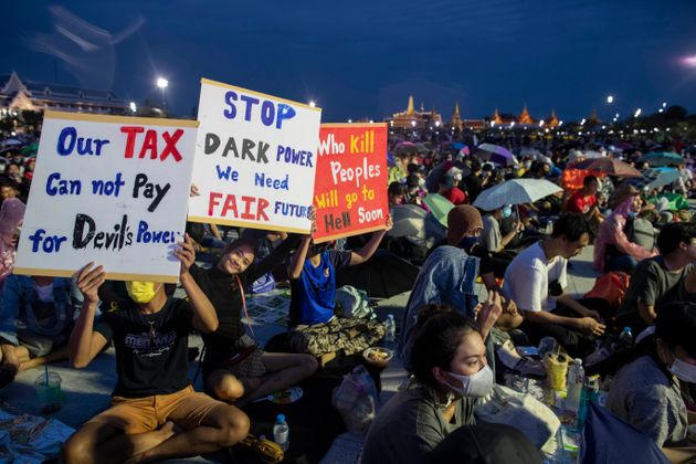 민주적인 개혁을 요구하는 촛불시위가 열리고 있다. 방콕, 태국. 2020년 9월19일. 