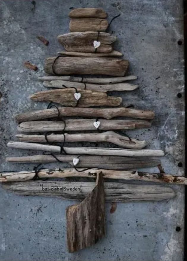 진짜 나무를 사지 않아도 '크리스마스 트리 만들기'가 가능한 DIY 아이디어들