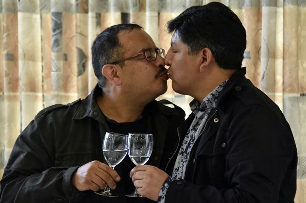 볼리비아에서 처음으로 동성 간 결혼(시민결합)을 인정하는 결정이 나왔다.  