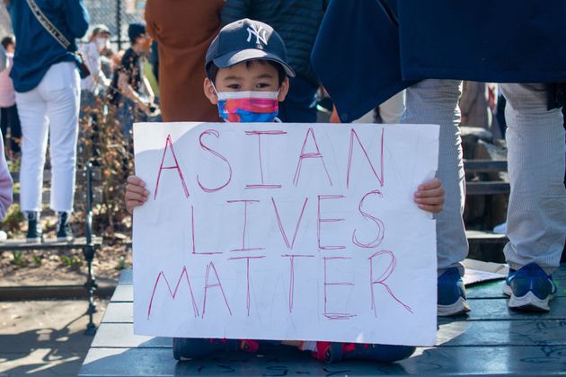 '아시아인의 생명도 소중하다'