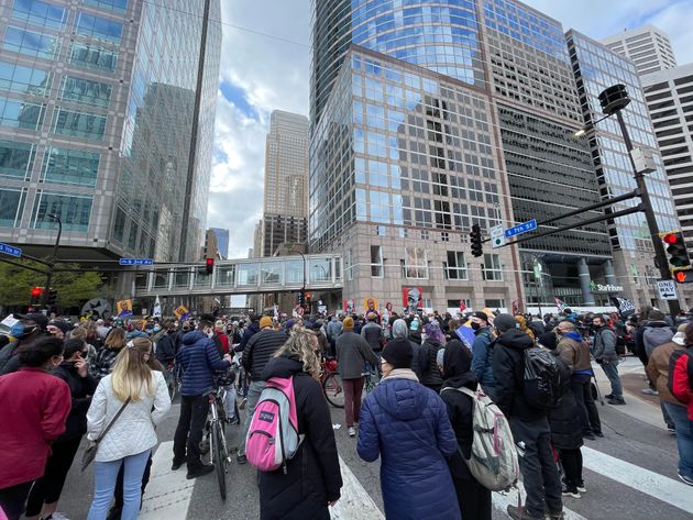 2급 살인, 3급 살인 2급 과실치사 모두 유죄! 미니애폴리스는 열광했고, 오열했다(화보)