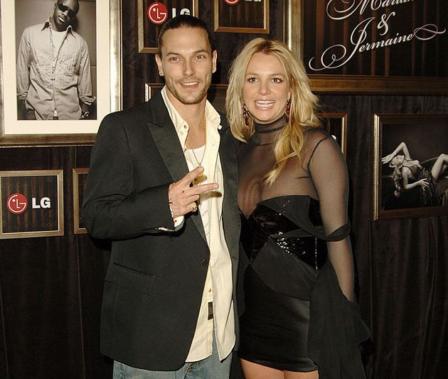2006년 2월 8일 브리트니 스피어스의 전 남편인 케빈 페더라인과 그래미 어워드 에프터 파티에서.