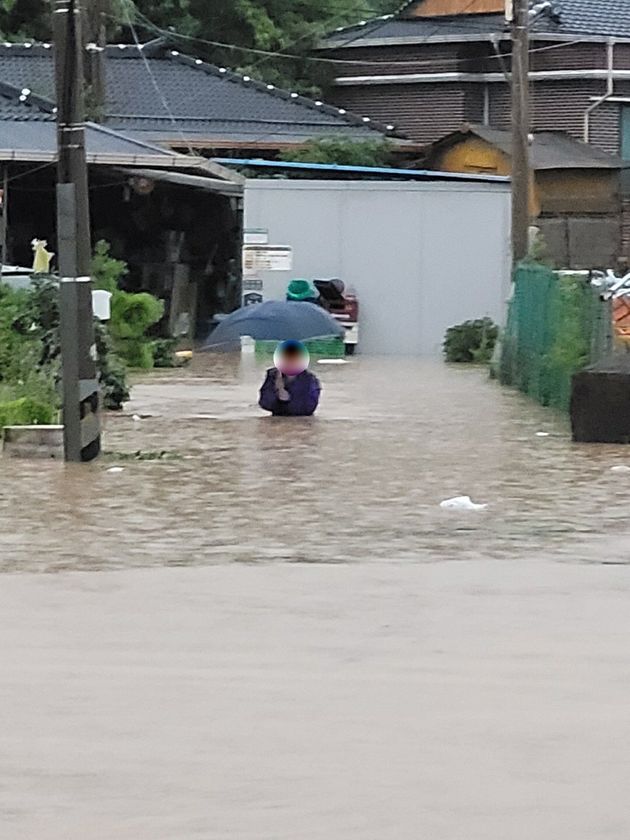 6일 오전 전남 진도군 진도읍 고작마을 일대가 불어난 물에 잠겨 있다. 이날 오전 10시 기준 진도군의 누적 강수량은 217㎜을 기록 중이다.(독자제공) 2021.7.6