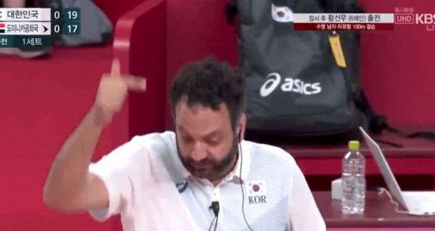 스테파노 라바리니 감독의 사인&nbsp;