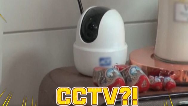CCTV는 아이가 숙제를 제대로 하는지 다 지켜보고 있다. 
