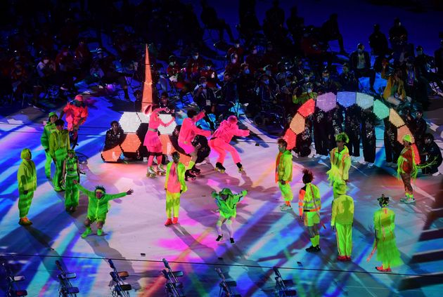 5일 오후 일본 도쿄 올림픽스타디움에서 열린 도쿄패럴림픽 폐회식에서 멋진 공연이 펼쳐지고 있다.