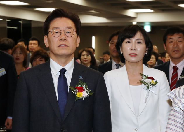 이재명 더불어민주당 대선 후보와 부인 김혜경씨.