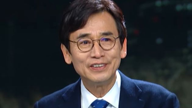 KBS 대선 개표방송에 출연한 유시민 작가 