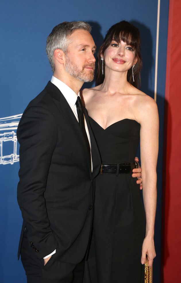 앤 해서웨이와 남편 아담 셜먼