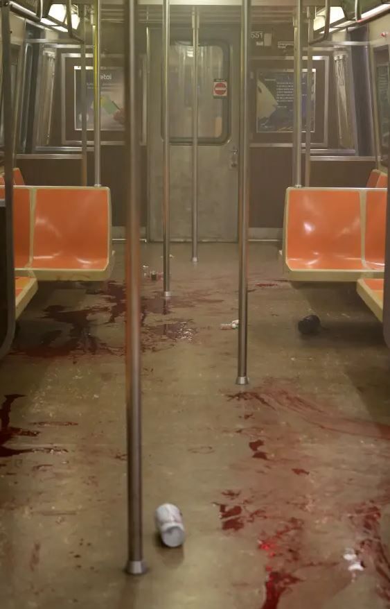 총기 사건 이후 지하철 내부 사진