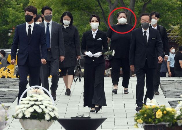 2022년 6월 13일 봉하마을을 찾은 김건희 여사.